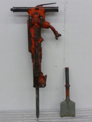 Central Pneumatic 65 lbs Breaker Hammer