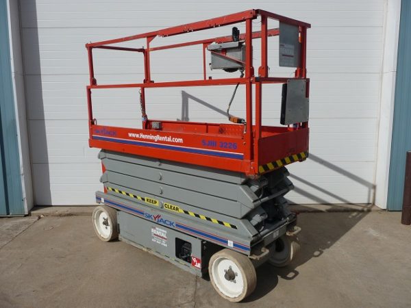 Skyjack SJIII 3226 Indoor Electric Scissor Lift