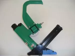 Pneumatic Floor Cleat Nailer